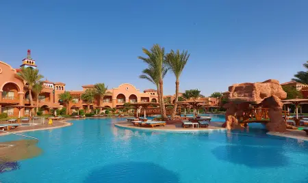 Gardens Aqua Park Resort