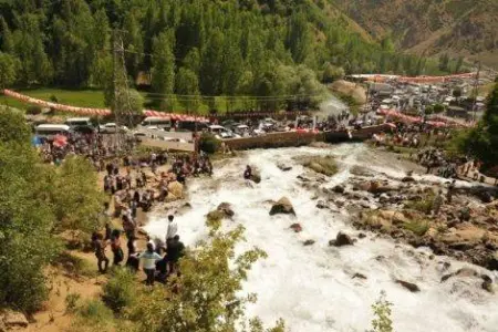 Çatak Kanispi Çağlayanı & Bahçesaray Turu